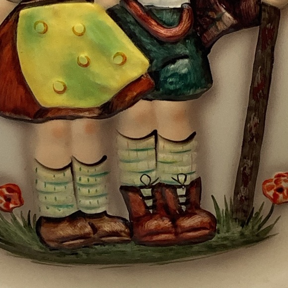 Vintage 1975 First Edition M.J. Hummel Anniversary 10”  Stormy Weather Plate - Picture 3 of 13